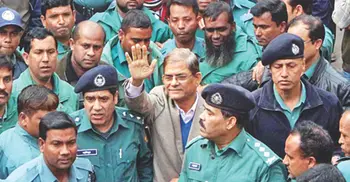 SC asks Fakhrul to surrender